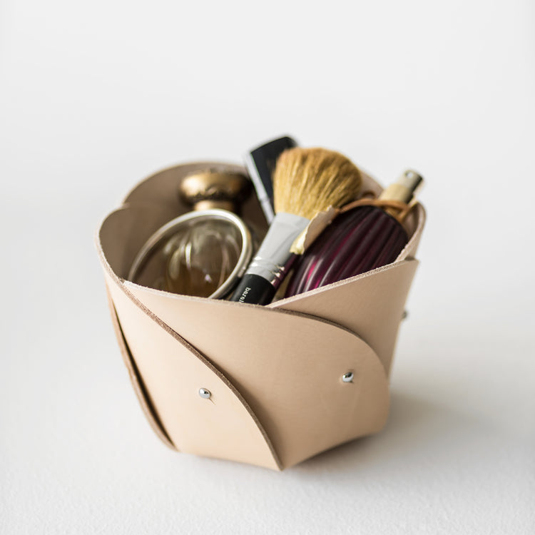 Poppy Natural Leather Basket