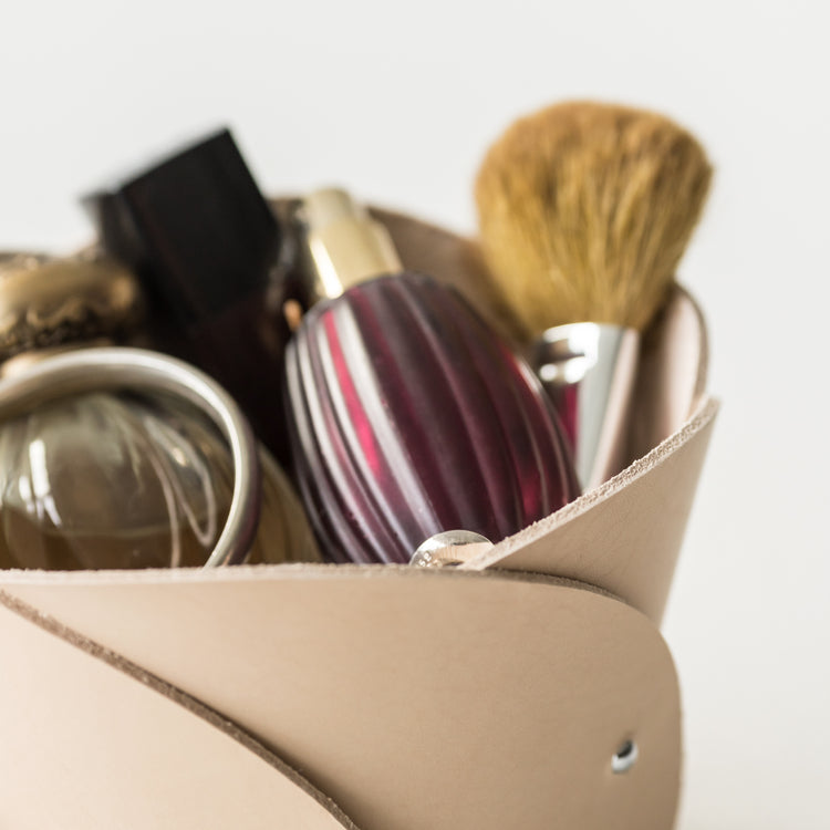 Poppy Natural Leather Basket