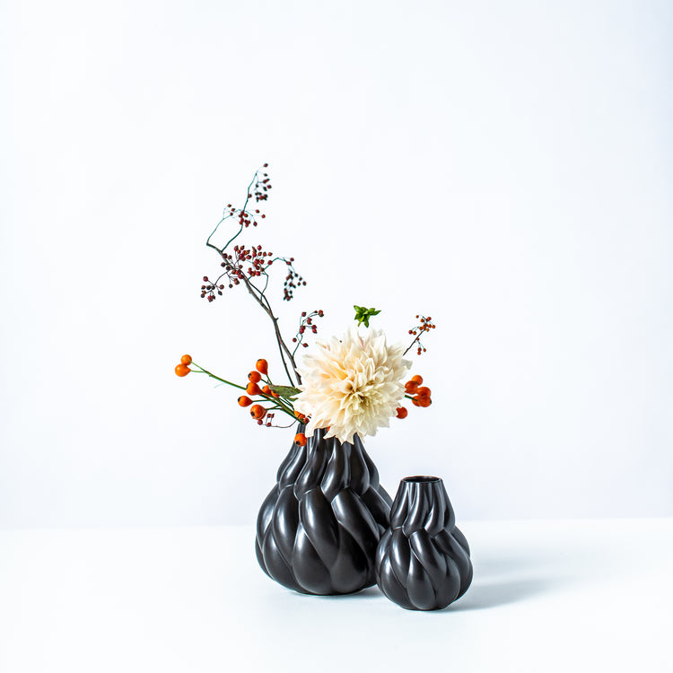 Eda Vase (Black)